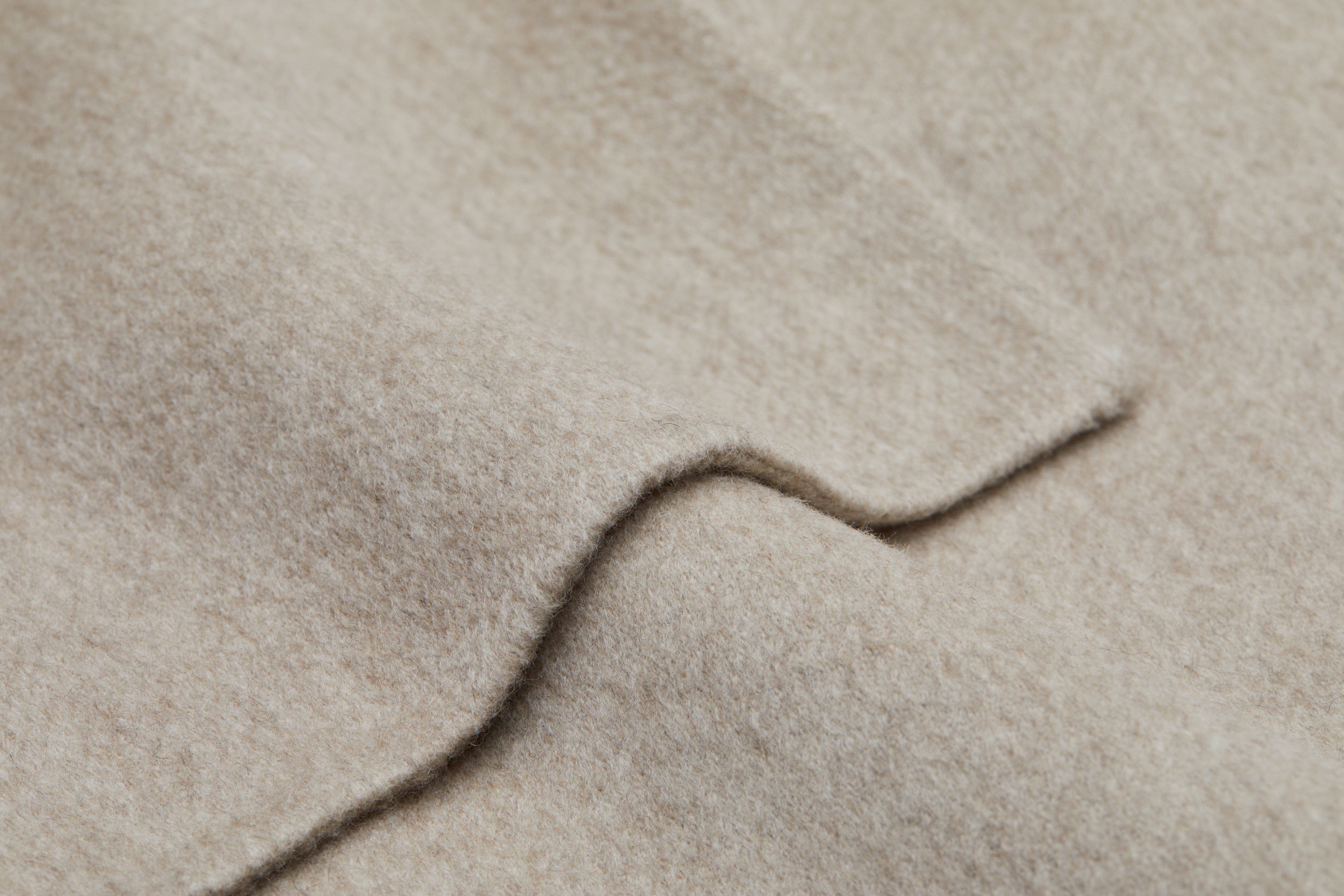 Icicle Women Iconic Aircoat 03