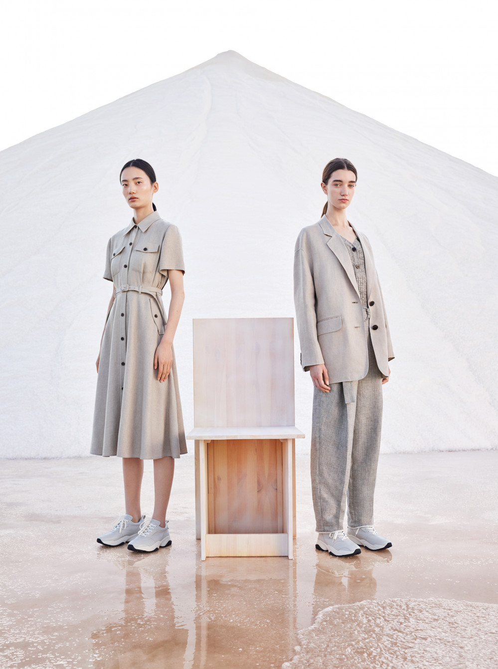 191007 Icicle Lookbook Sh03 082 Final Argb