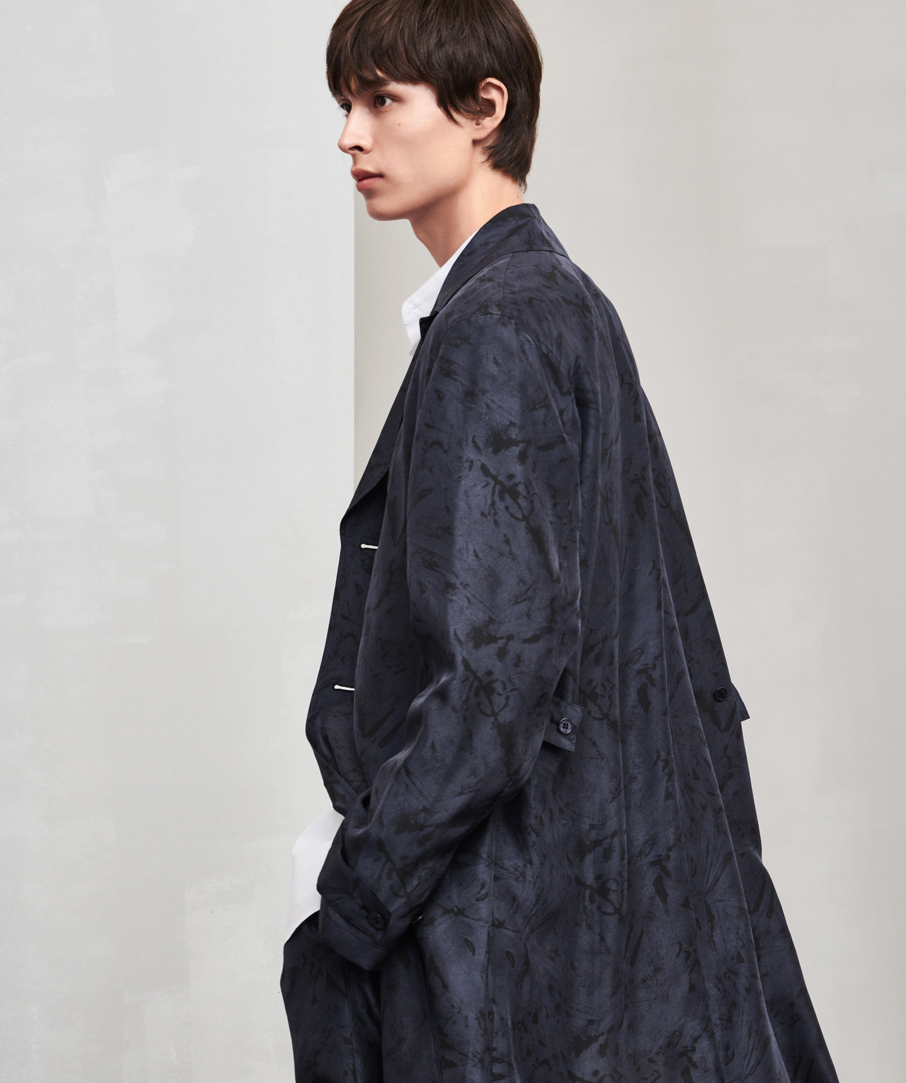 Ow Caption Block 2v 0000s 0003 Ss22 Key Look Men Jpg 7