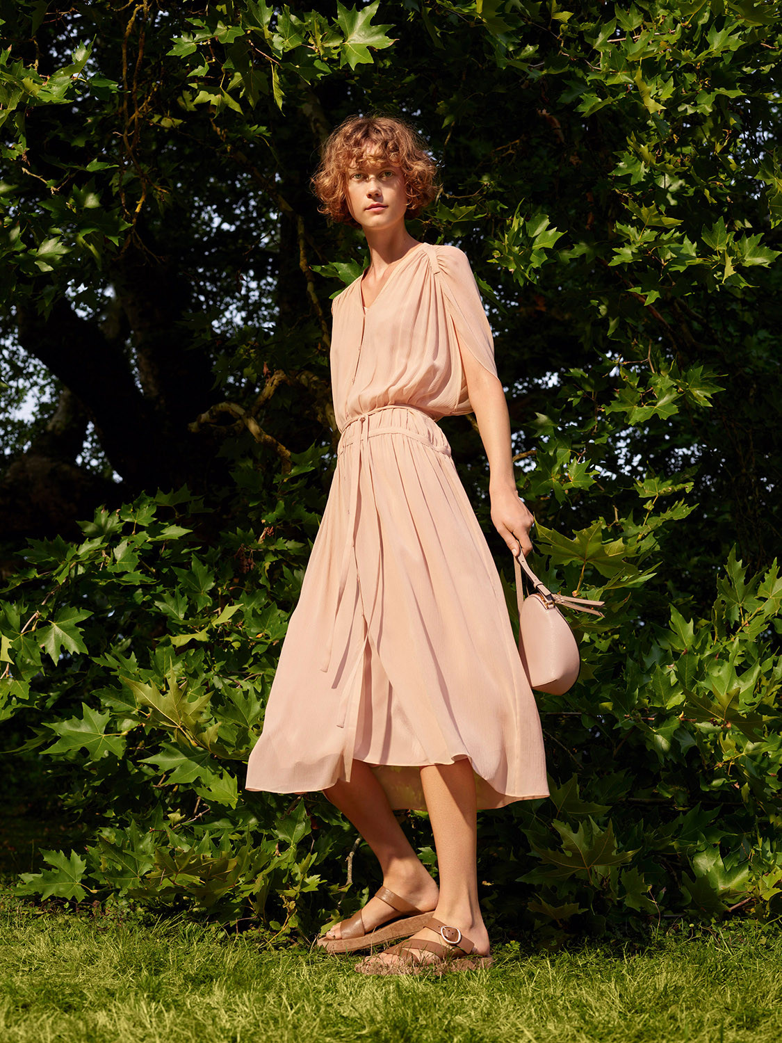 Ss23 Campaign Fashion No Logo Lr 10