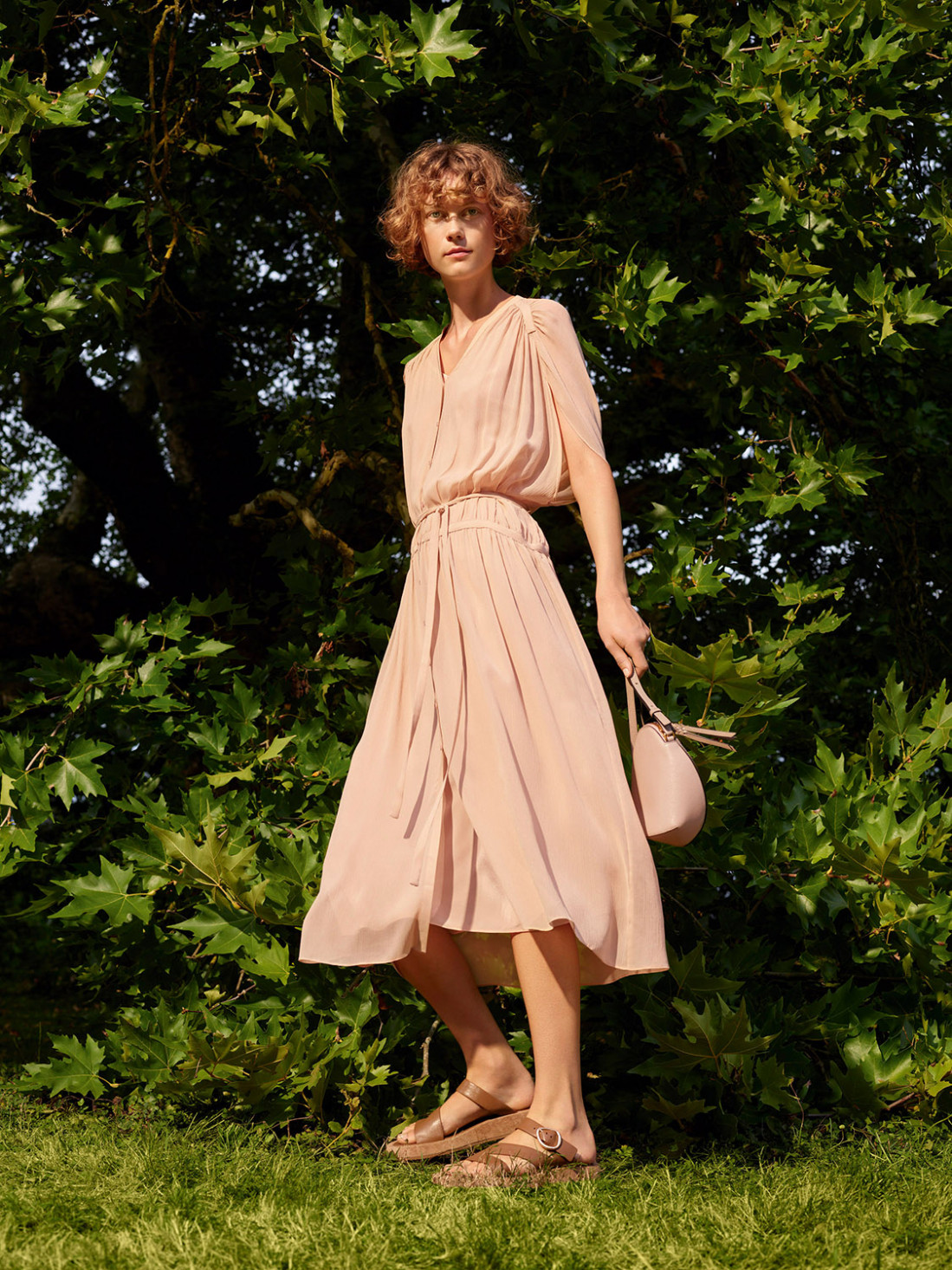 Ss23 Campaign Fashion No Logo Lr 10