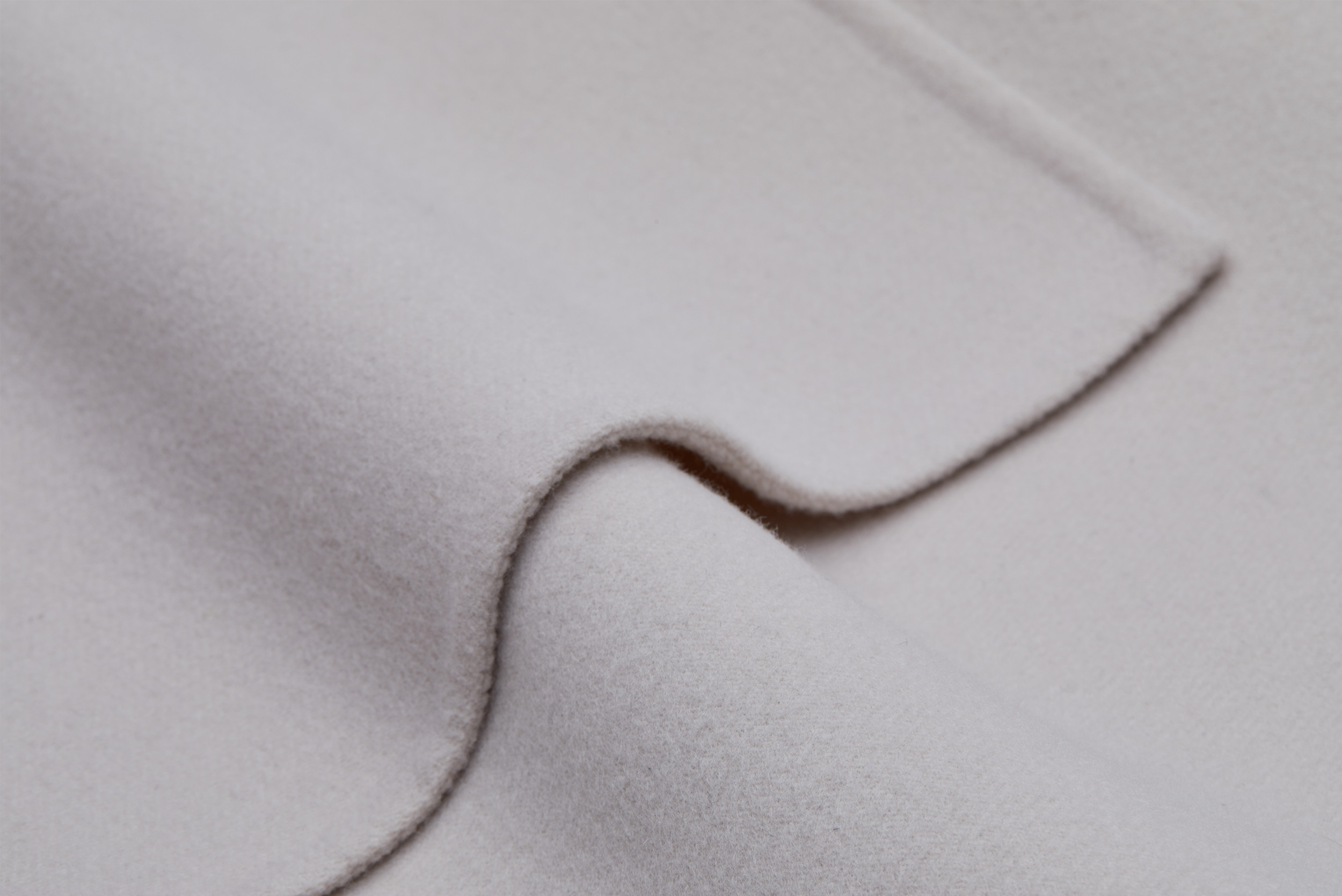 Icicle Men Iconic Aircoat 06