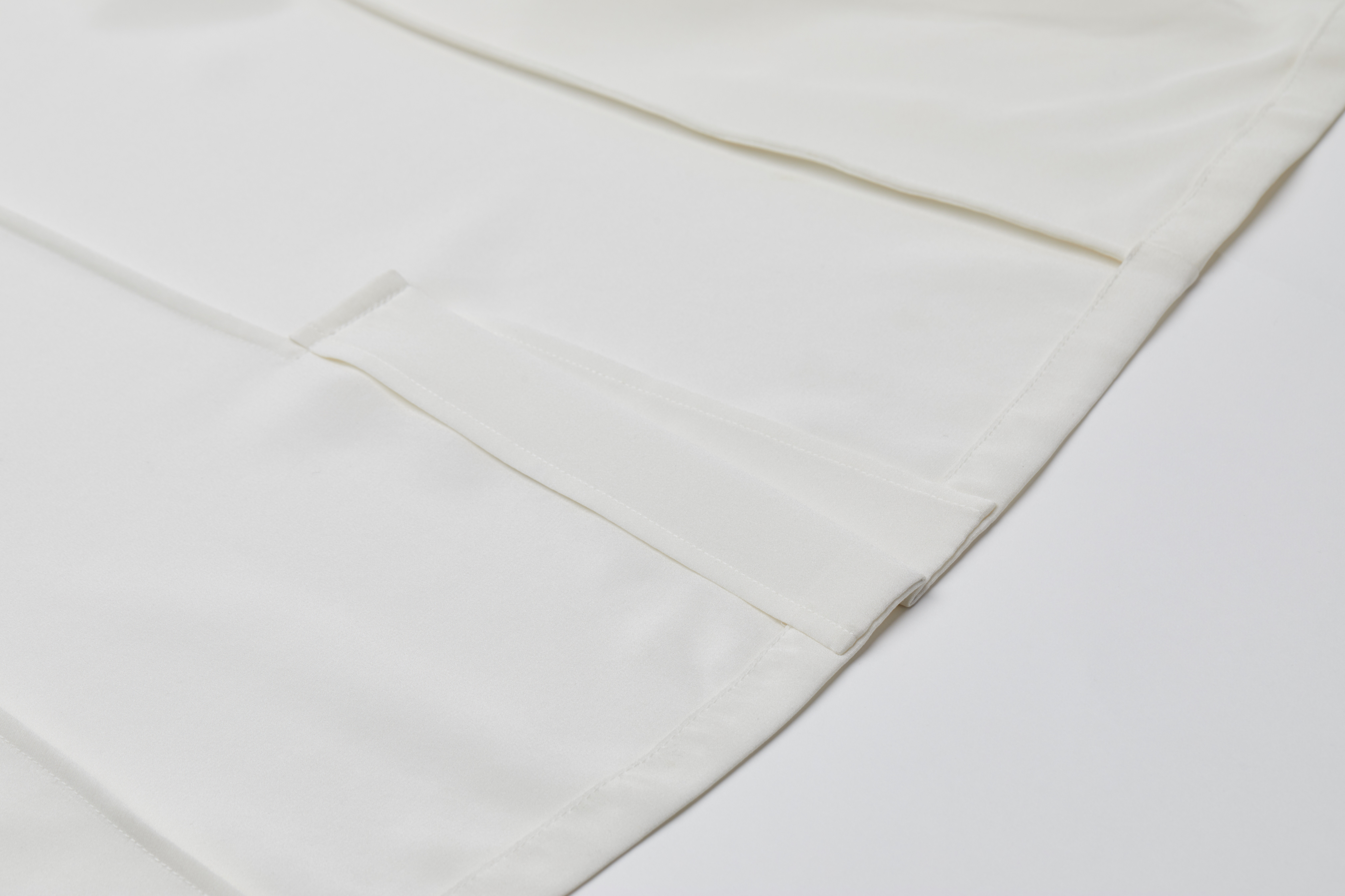 Icicle Women Iconic Soft Suit 04