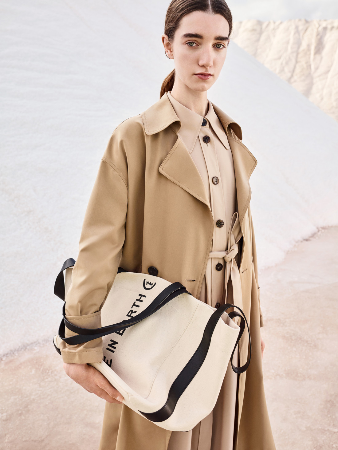 191007 Icicle Lookbook Sh07 015 Final Argb