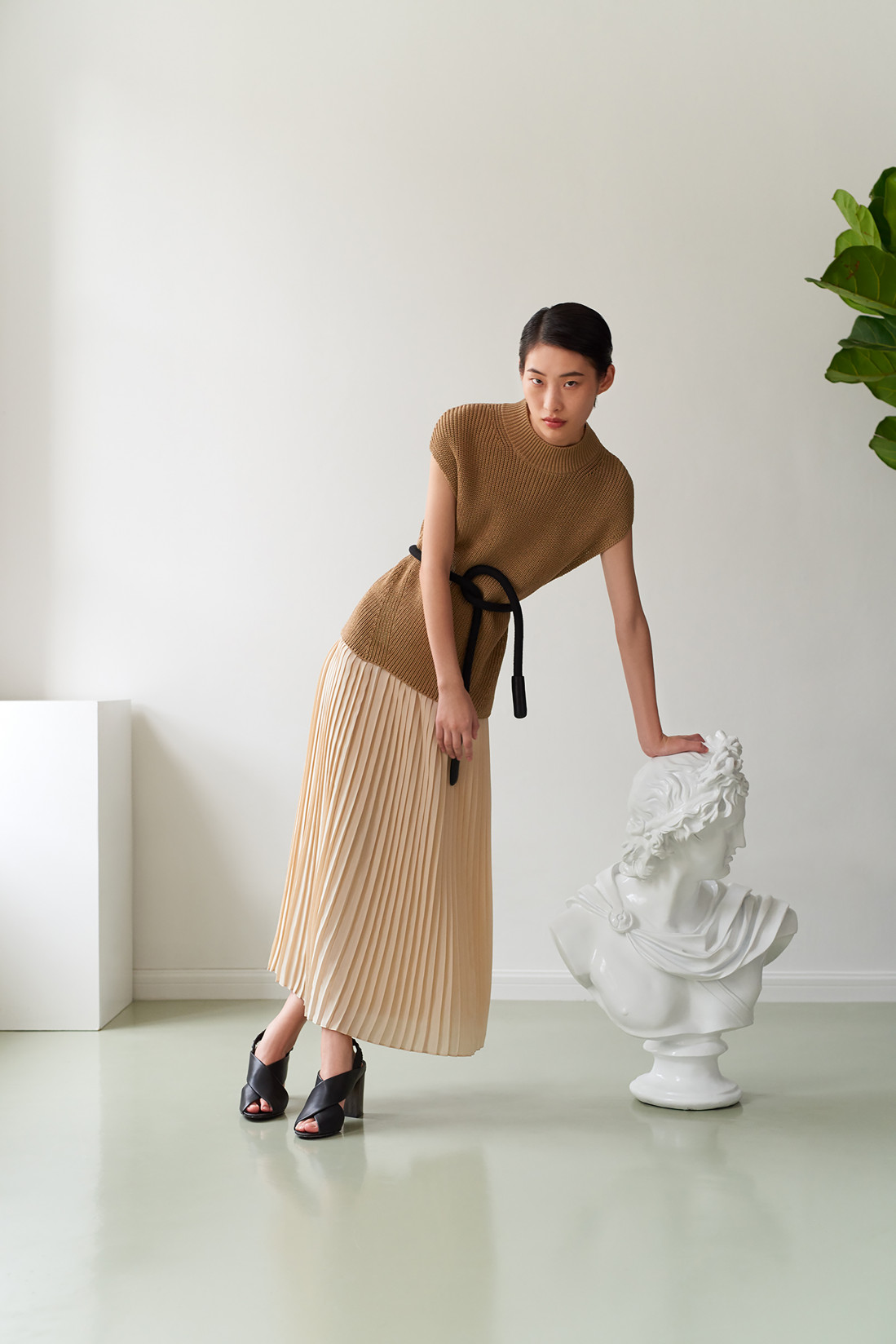 Icicle Women Story Atelier 10