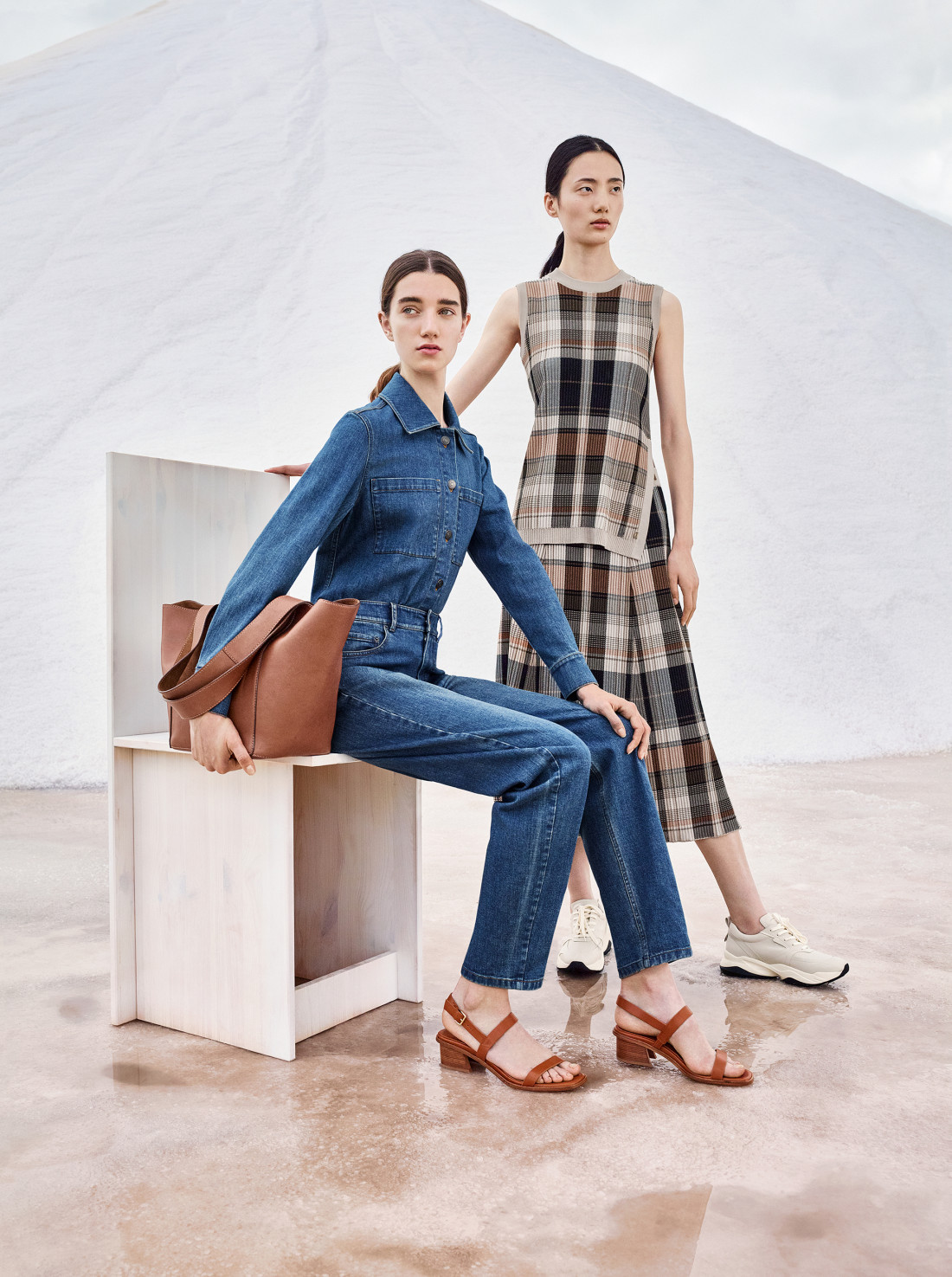 191007 Icicle Lookbook Sh11 028 Final Argb