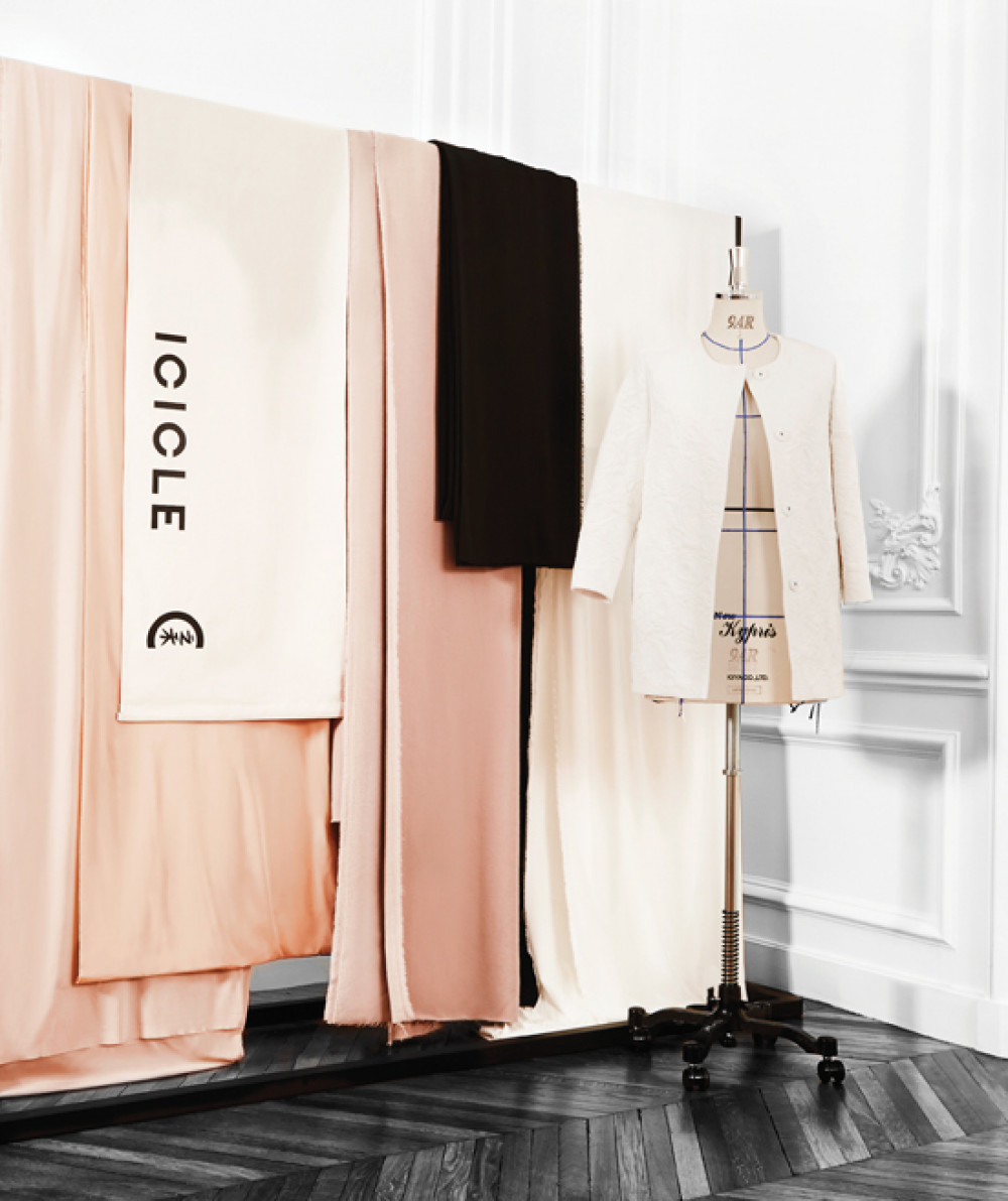 Icicle Made In Earth Paris Design Center 09