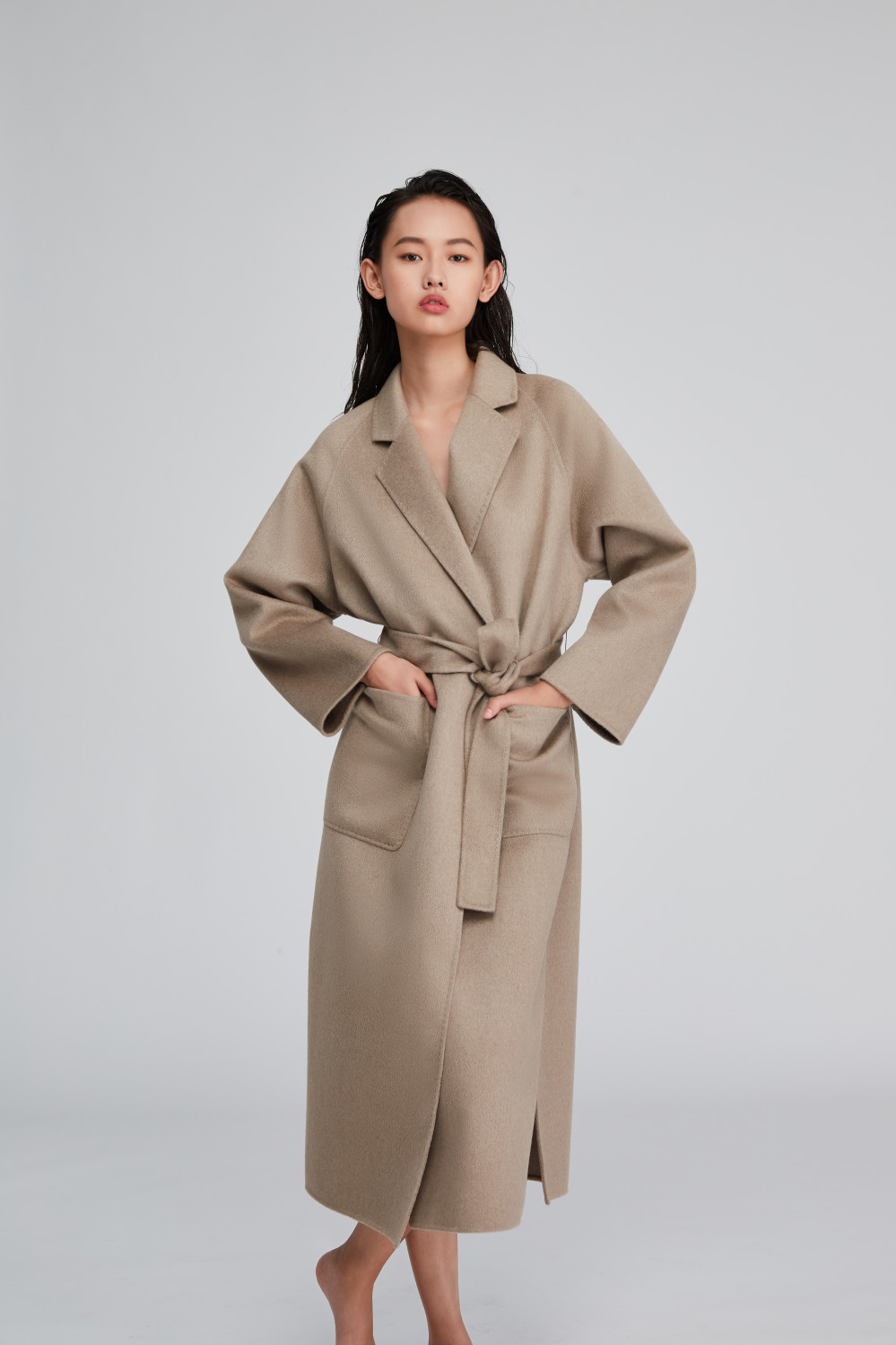 Icicle Women Iconic Aircoat 01
