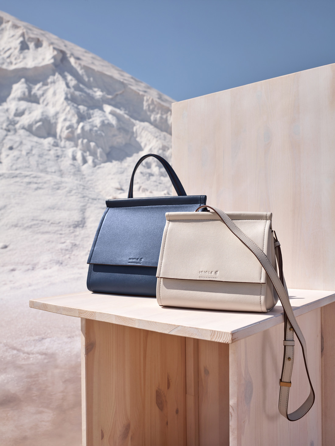 191007 Icicle Lookbook Sh17 013 Final Argb